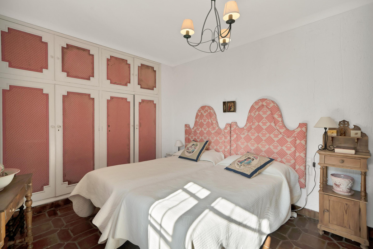Se vende Villa - Chalet de 4 dormitorios en Costa Del Sol, Málaga, España