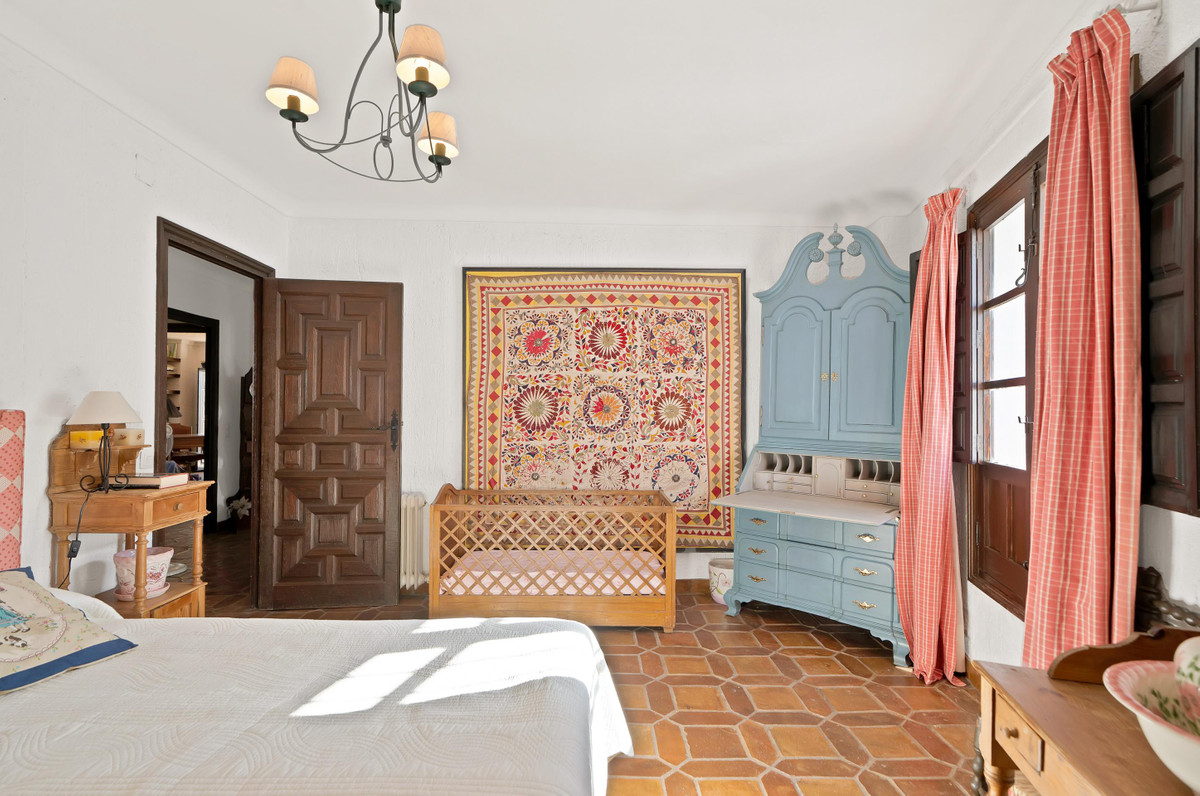 Se vende Villa - Chalet de 4 dormitorios en Costa Del Sol, Málaga, España