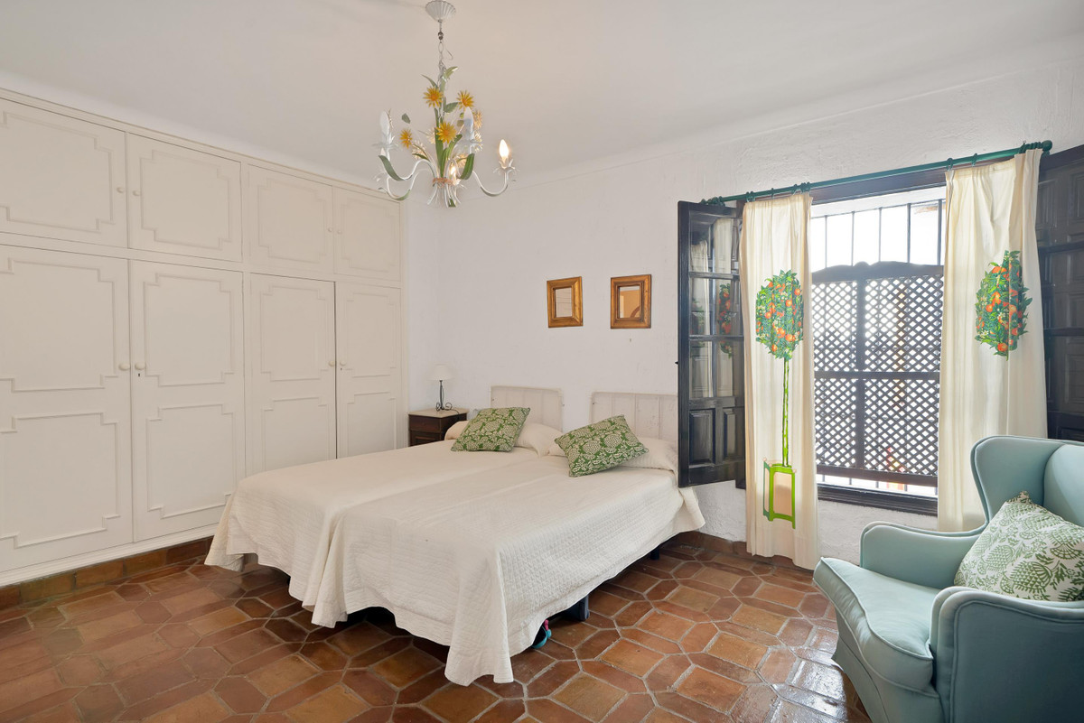 Se vende Villa - Chalet de 4 dormitorios en Costa Del Sol, Málaga, España