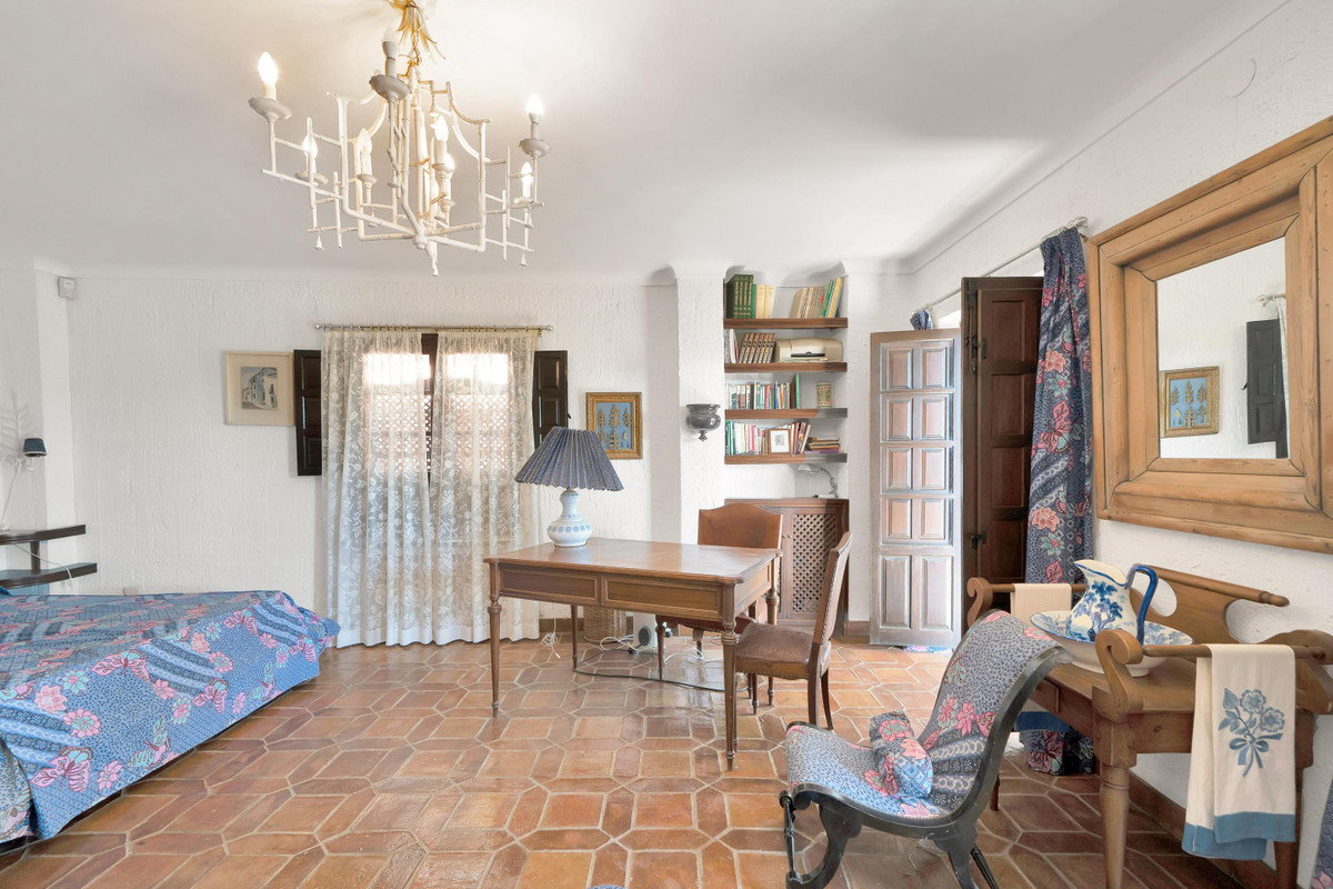 Se vende Villa - Chalet de 4 dormitorios en Costa Del Sol, Málaga, España