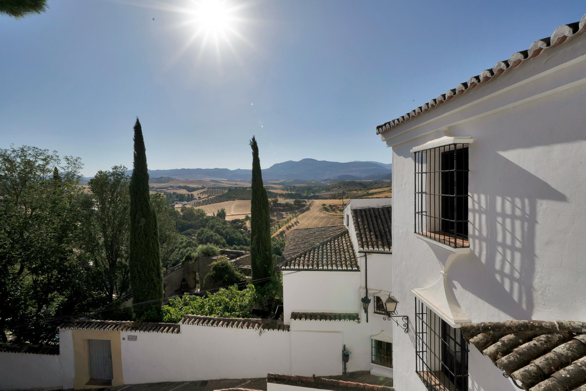 Se vende Villa - Chalet de 4 dormitorios en Costa Del Sol, Málaga, España