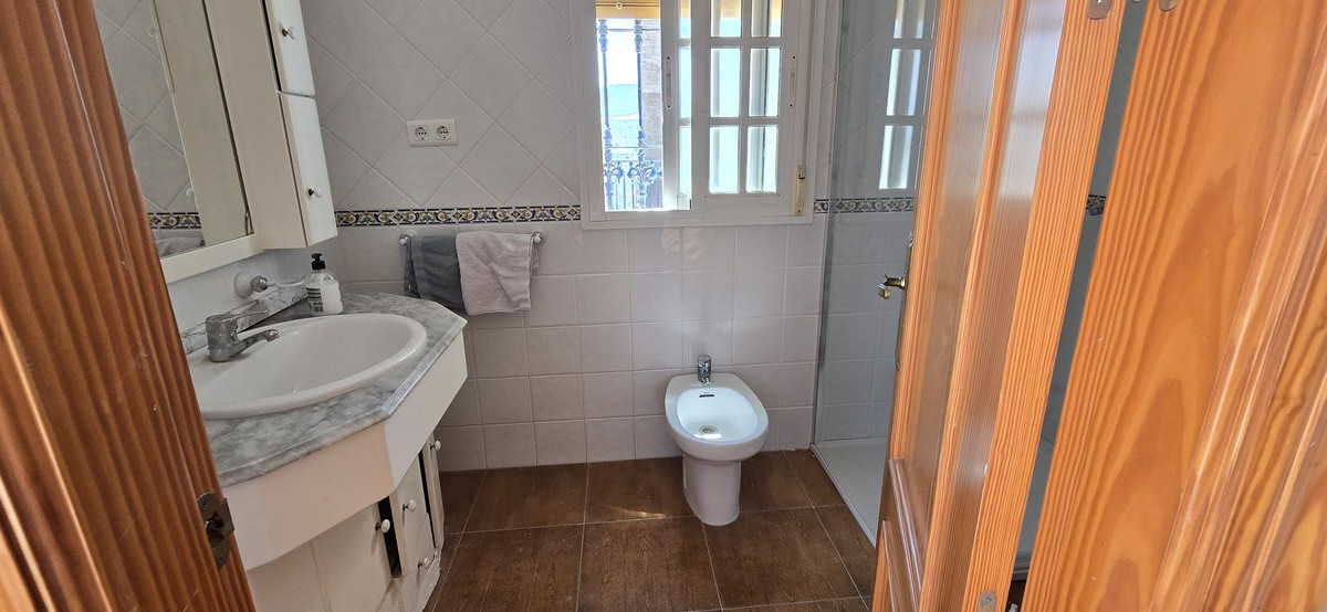 5 Bed Townhouse for sale in Coín Costa Del Sol, Málaga, Spain