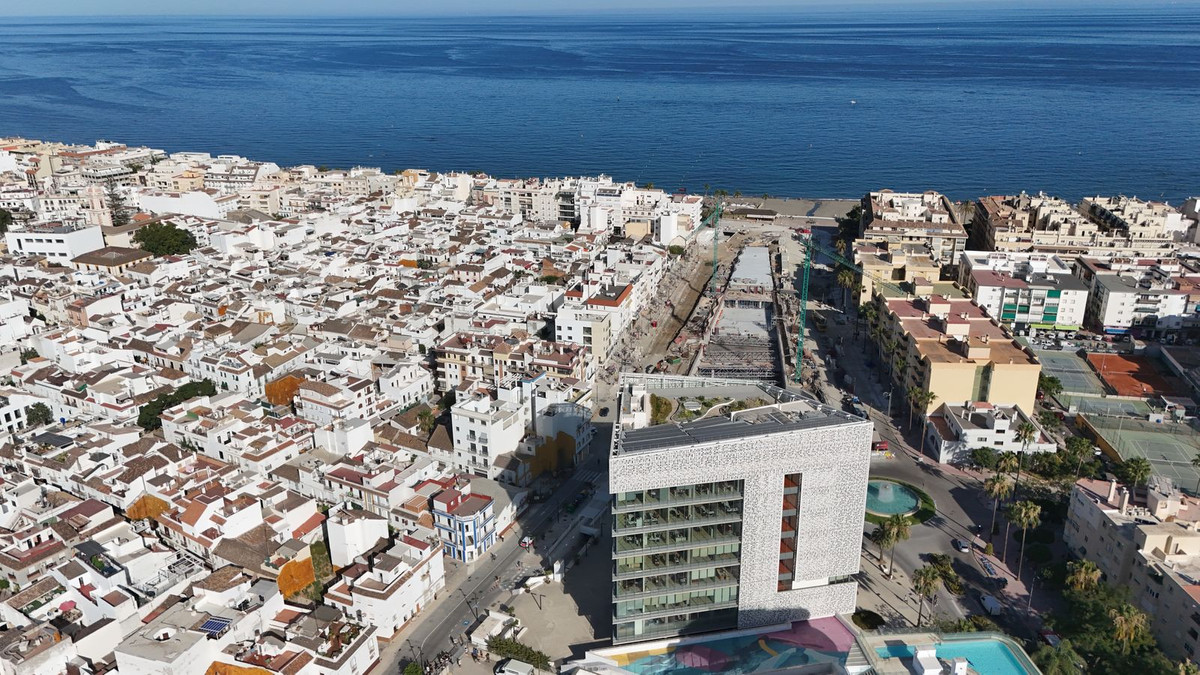 2 Bed Apartment for sale in Estepona Costa Del Sol, Málaga, Spain