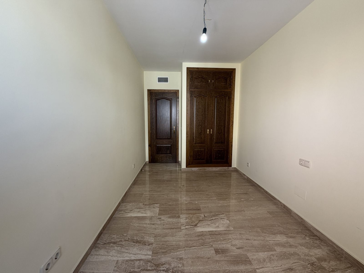 2 Bed Apartment for sale in Estepona Costa Del Sol, Málaga, Spain