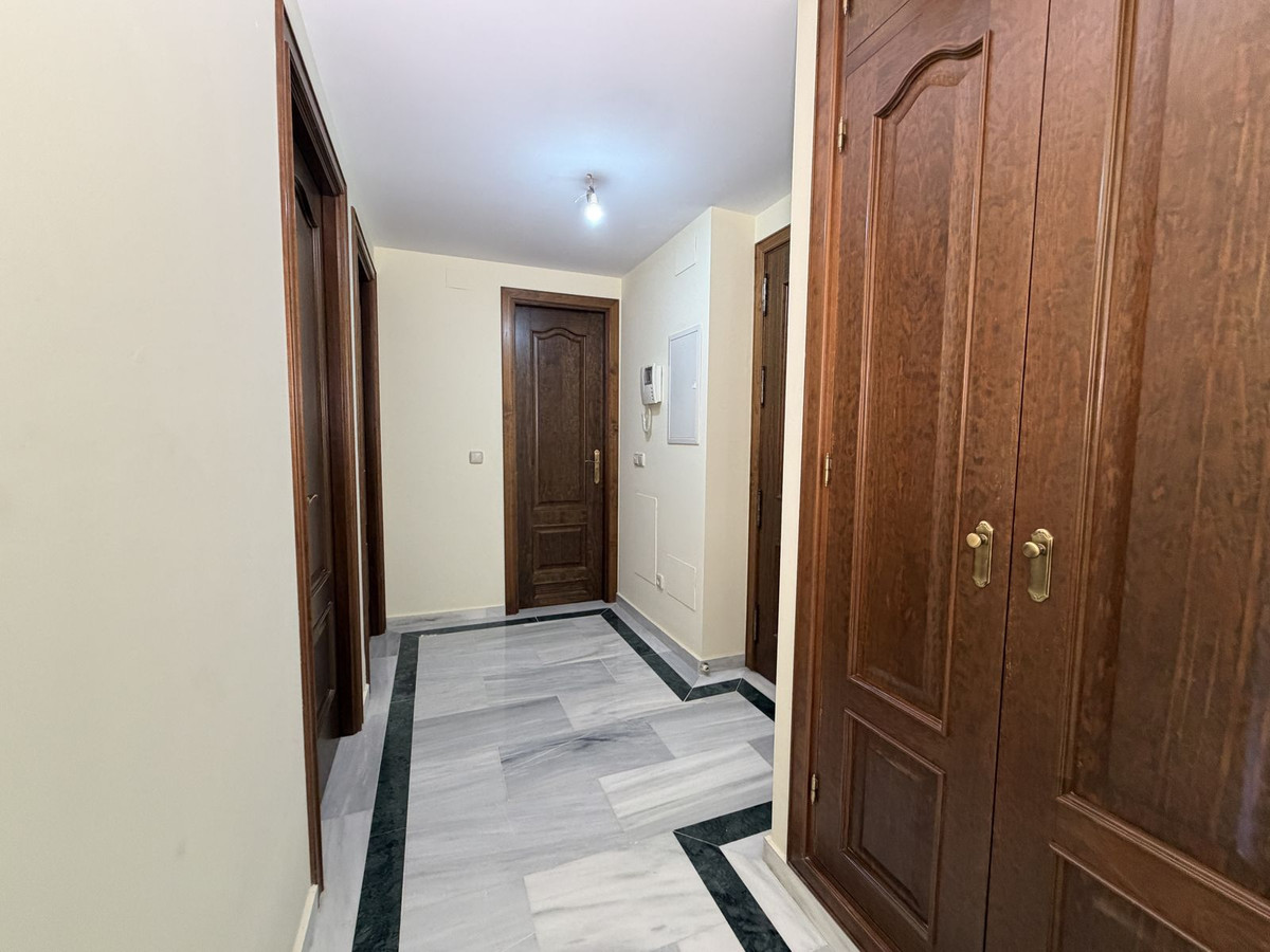 2 Bed Apartment for sale in Estepona Costa Del Sol, Málaga, Spain