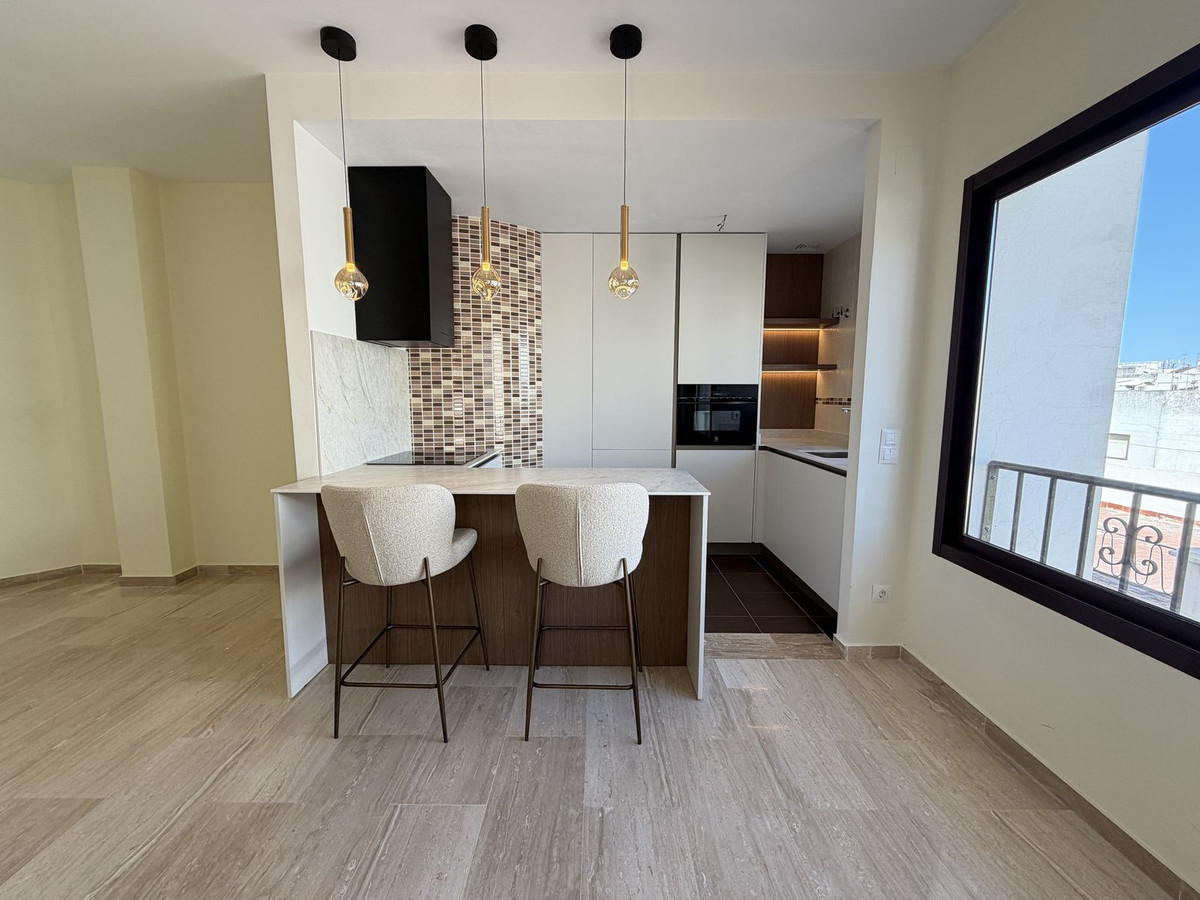 2 Bed Apartment for sale in Estepona Costa Del Sol, Málaga, Spain