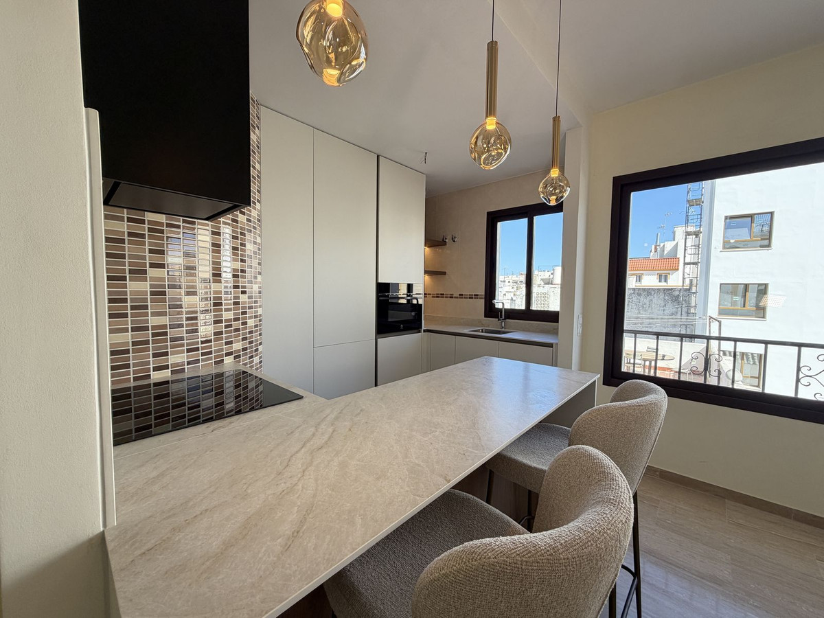 2 Bed Apartment for sale in Estepona Costa Del Sol, Málaga, Spain