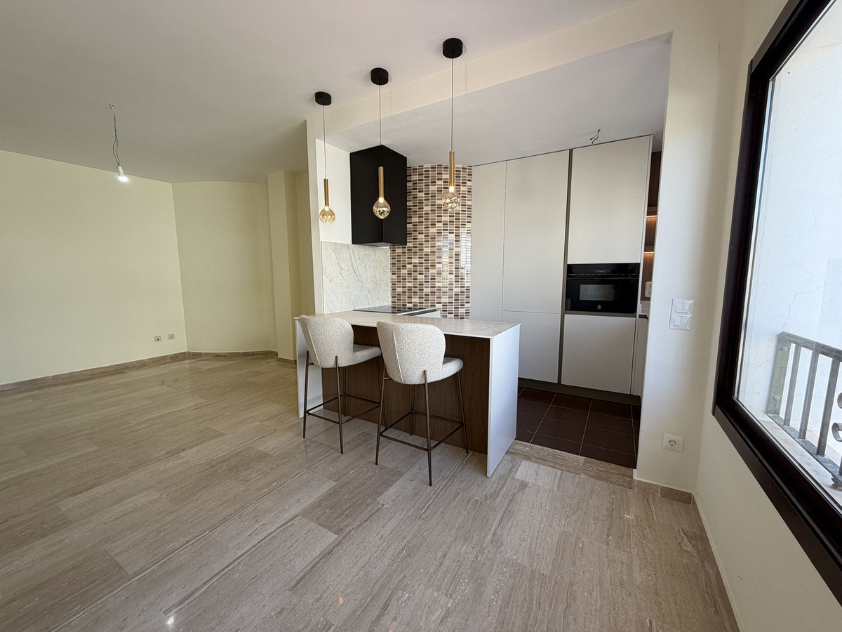 2 Bed Apartment for sale in Estepona Costa Del Sol, Málaga, Spain