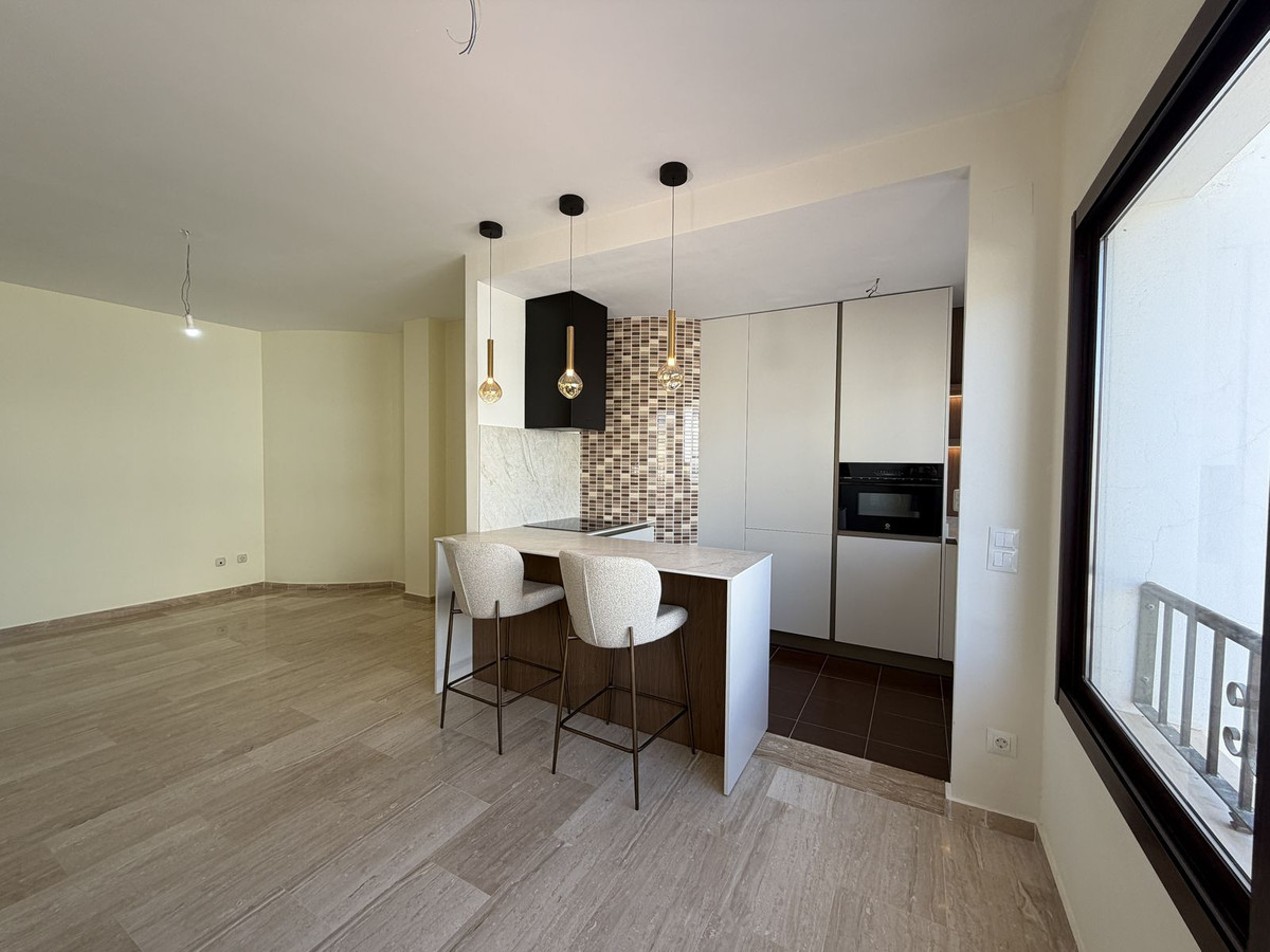 2 Bed Apartment for sale in Estepona Costa Del Sol, Málaga, Spain