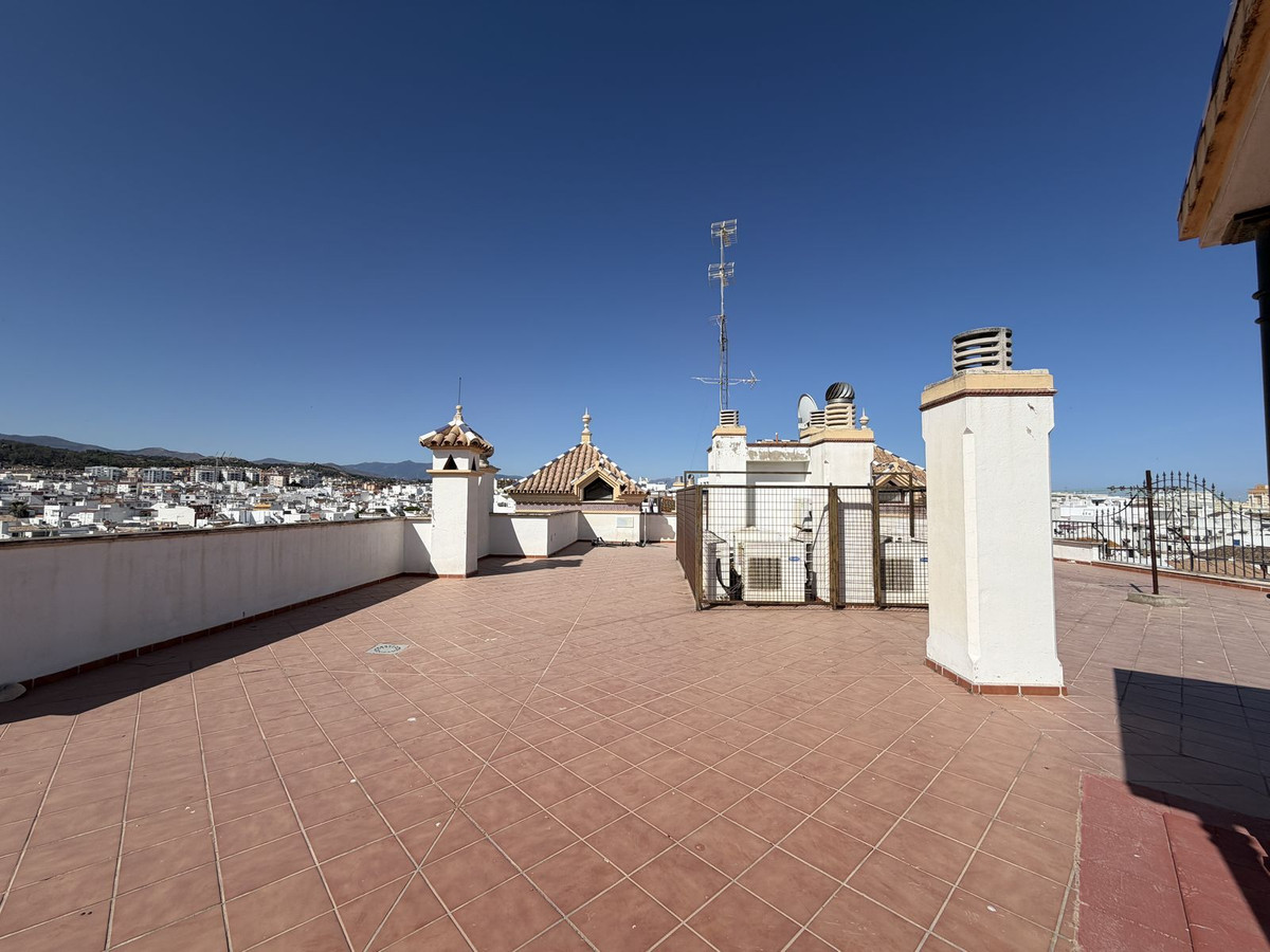 2 Bed Apartment for sale in Estepona Costa Del Sol, Málaga, Spain