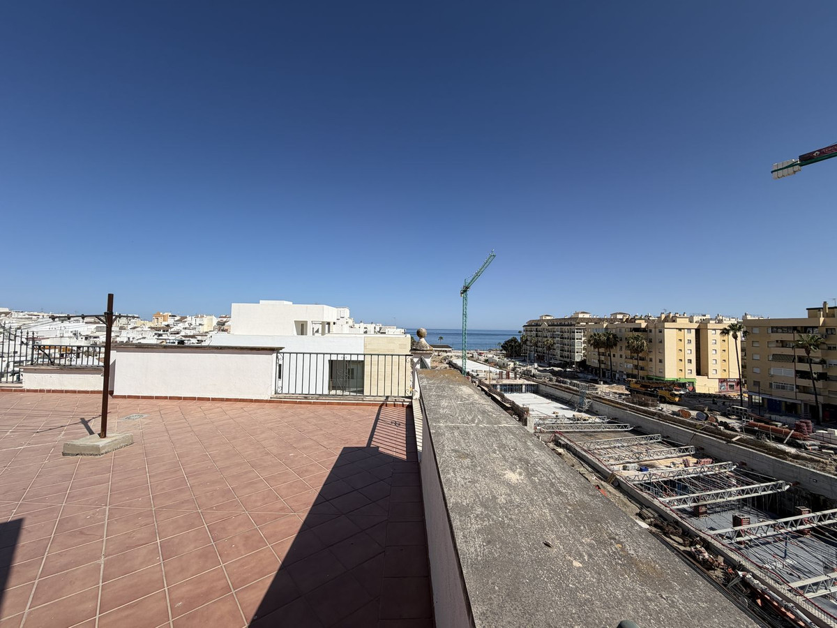2 Bed Apartment for sale in Estepona Costa Del Sol, Málaga, Spain
