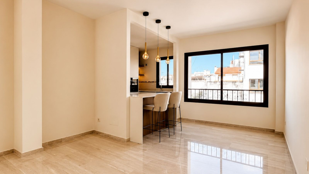 2 Bed Apartment for sale in Estepona Costa Del Sol, Málaga, Spain