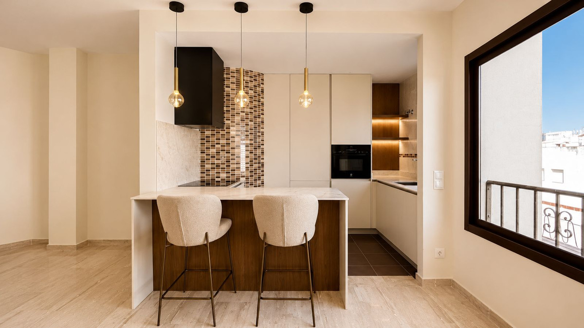 2 Bed Apartment for sale in Estepona Costa Del Sol, Málaga, Spain