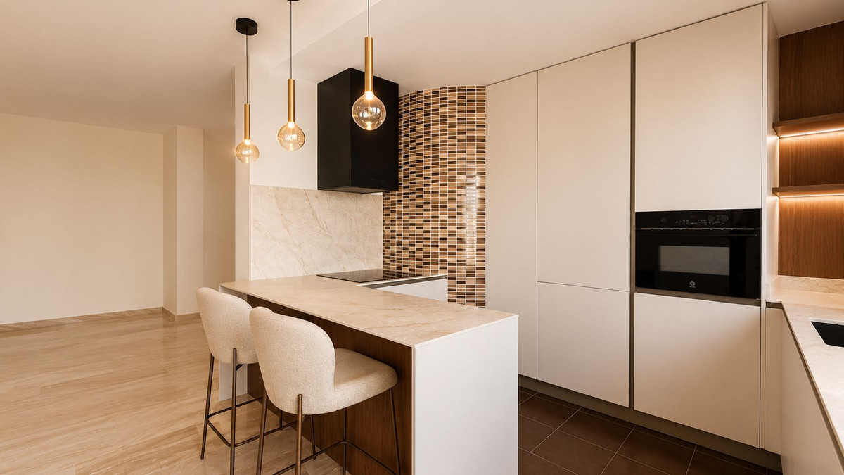 2 Bed Apartment for sale in Estepona Costa Del Sol, Málaga, Spain