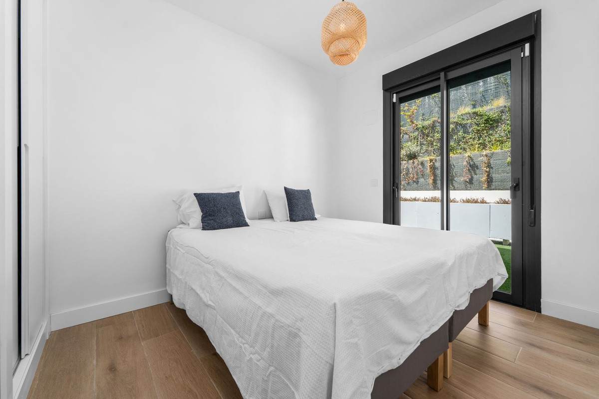 3 Bed Apartment for sale in Fuengirola Costa Del Sol, Málaga, Spain