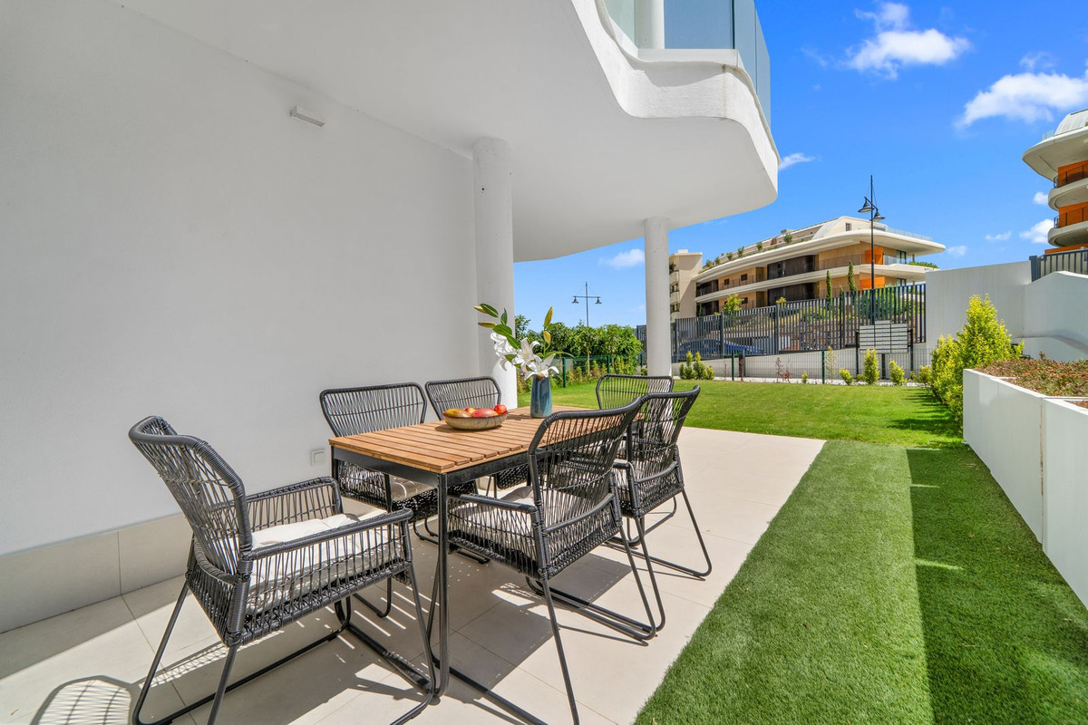 3 Bed Apartment for sale in Fuengirola Costa Del Sol, Málaga, Spain