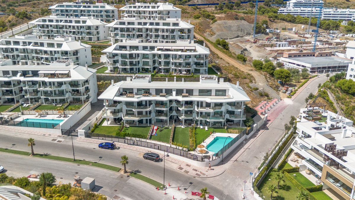 3 Bed Apartment for sale in Fuengirola Costa Del Sol, Málaga, Spain