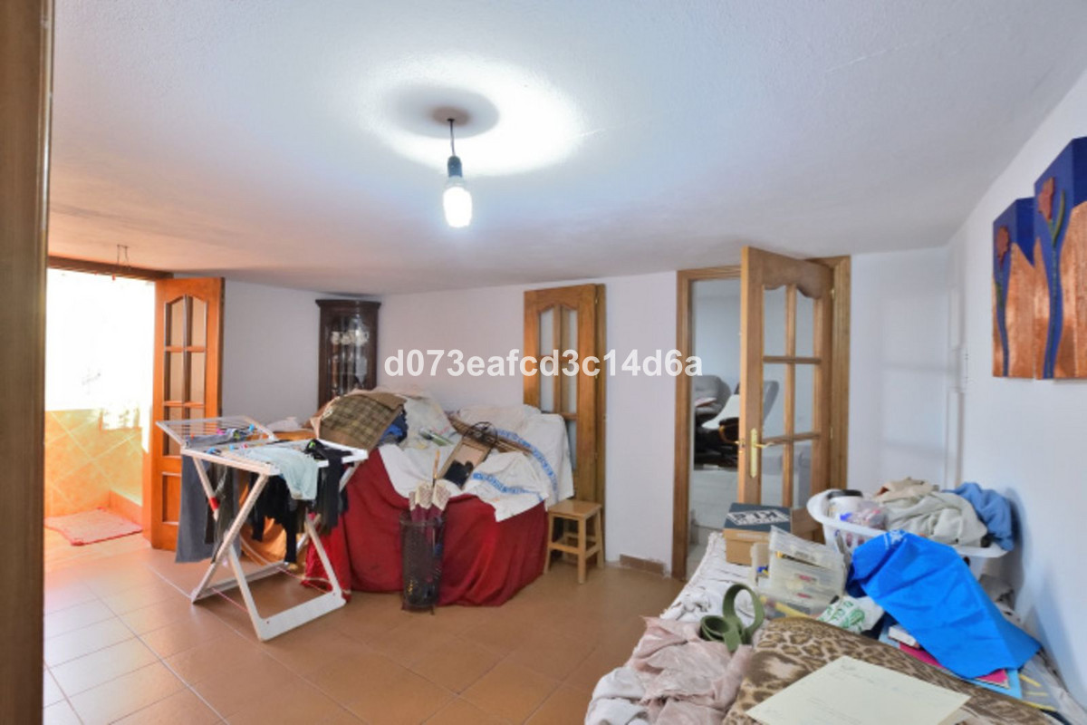 Se vende Finca - Cortijo de 3 dormitorios en Costa Del Sol, Málaga, España
