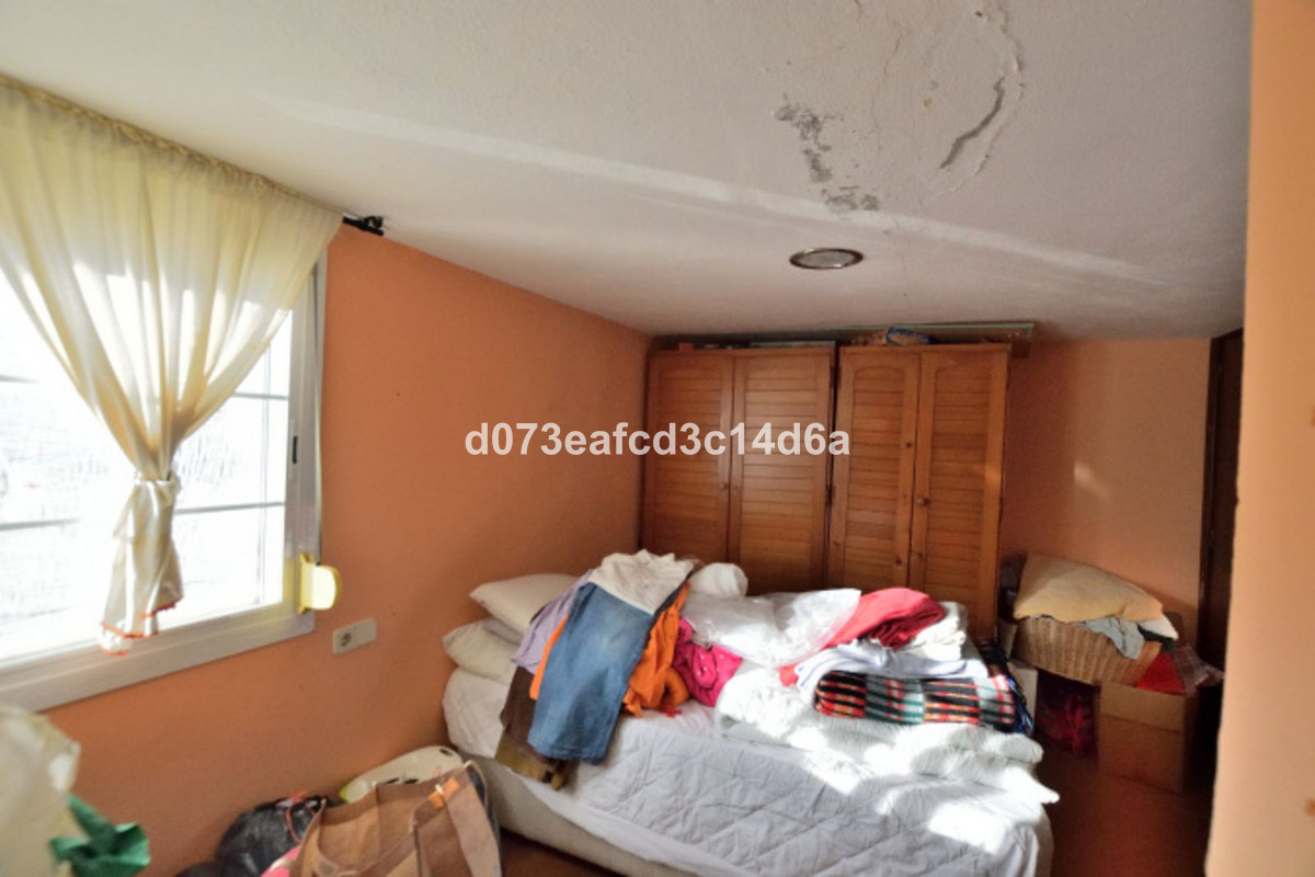 Se vende Finca - Cortijo de 3 dormitorios en Costa Del Sol, Málaga, España