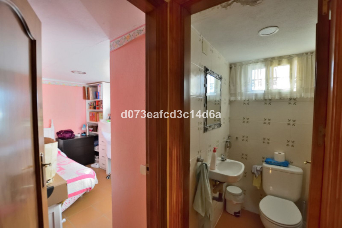 Se vende Finca - Cortijo de 3 dormitorios en Costa Del Sol, Málaga, España