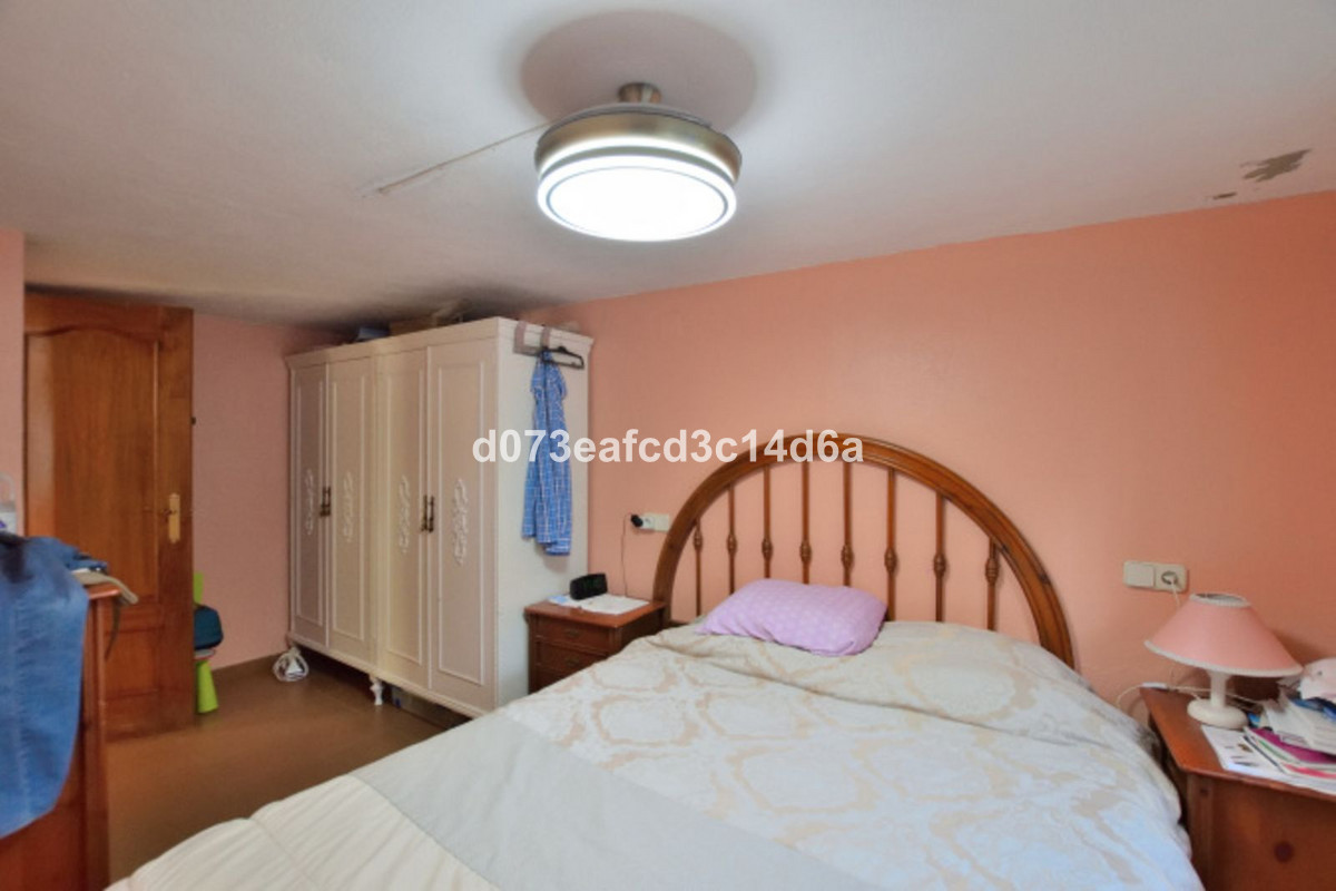 Se vende Finca - Cortijo de 3 dormitorios en Costa Del Sol, Málaga, España