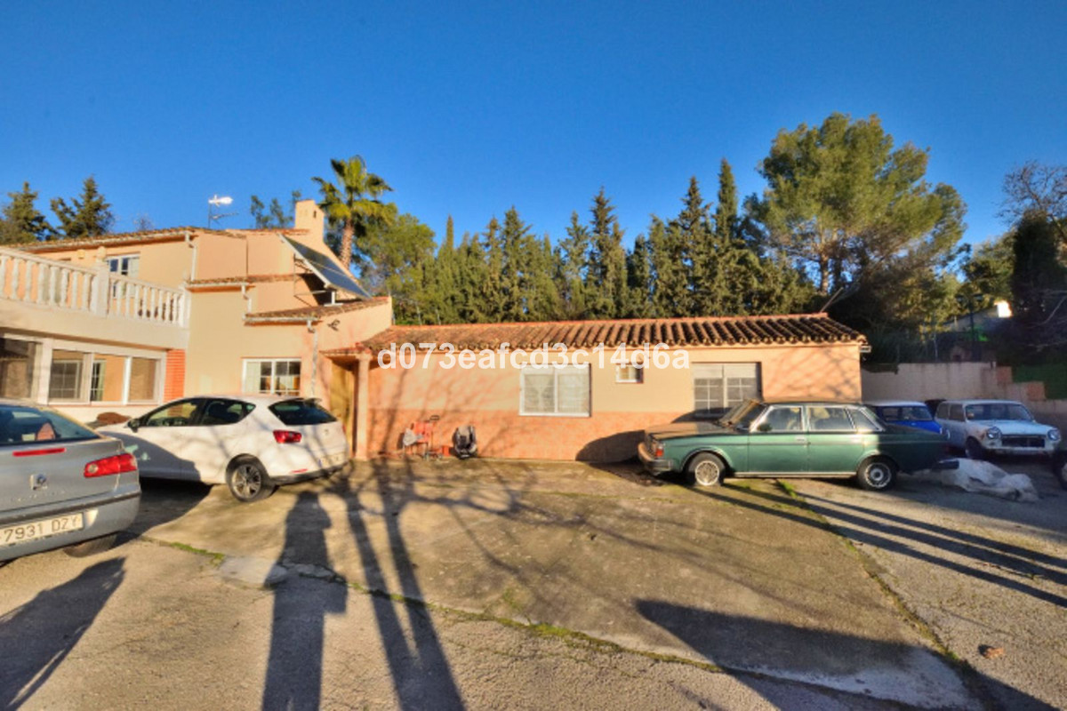 Se vende Finca - Cortijo de 3 dormitorios en Costa Del Sol, Málaga, España