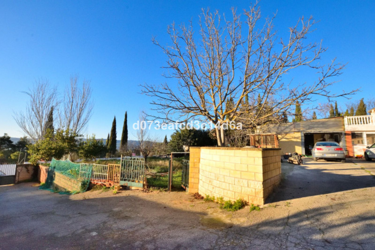 Se vende Finca - Cortijo de 3 dormitorios en Costa Del Sol, Málaga, España