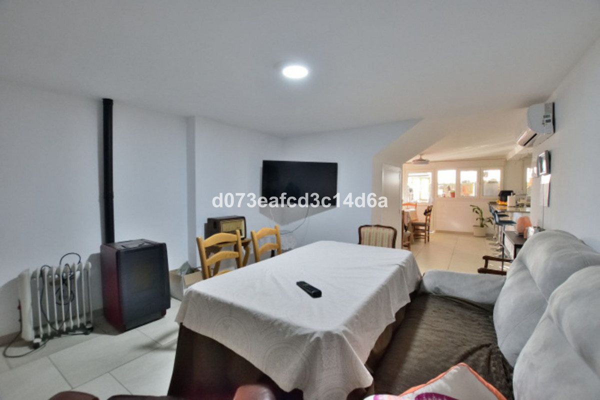 Se vende Finca - Cortijo de 3 dormitorios en Costa Del Sol, Málaga, España
