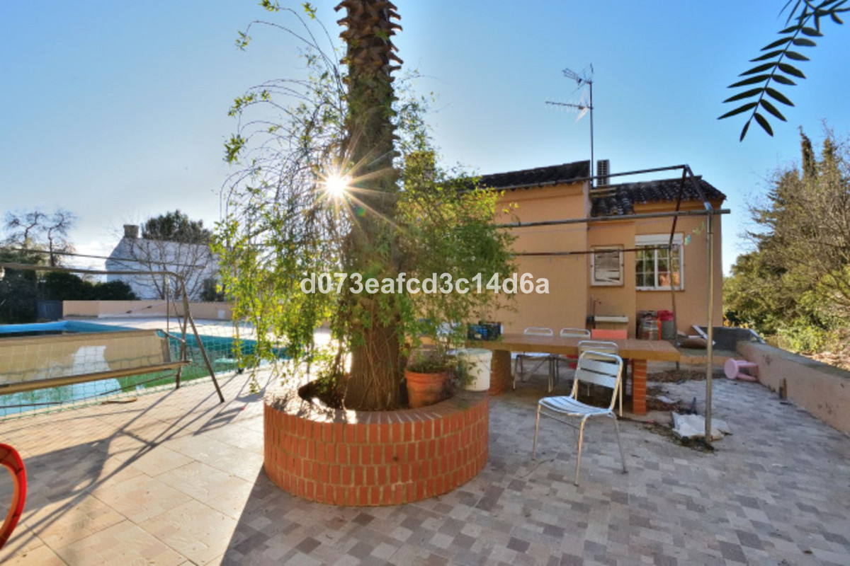 Se vende Finca - Cortijo de 3 dormitorios en Costa Del Sol, Málaga, España
