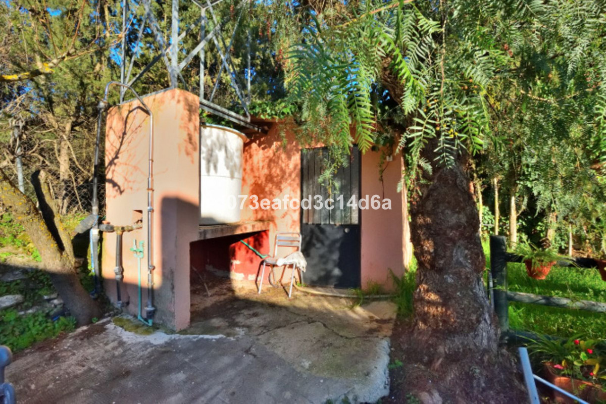 Se vende Finca - Cortijo de 3 dormitorios en Costa Del Sol, Málaga, España