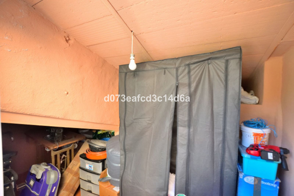 Se vende Finca - Cortijo de 3 dormitorios en Costa Del Sol, Málaga, España