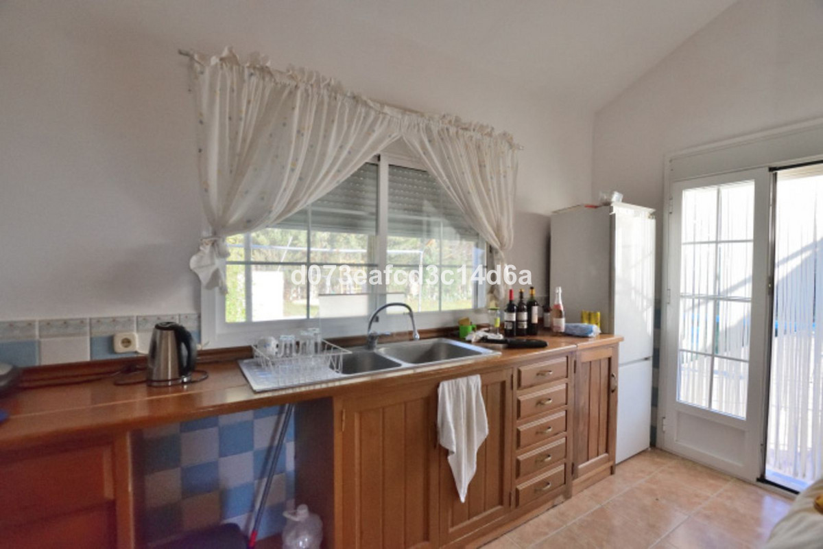 Se vende Finca - Cortijo de 3 dormitorios en Costa Del Sol, Málaga, España