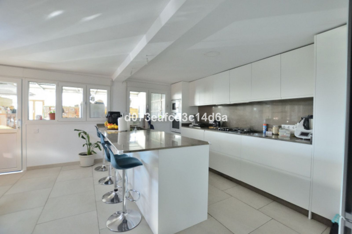 Se vende Finca - Cortijo de 3 dormitorios en Costa Del Sol, Málaga, España