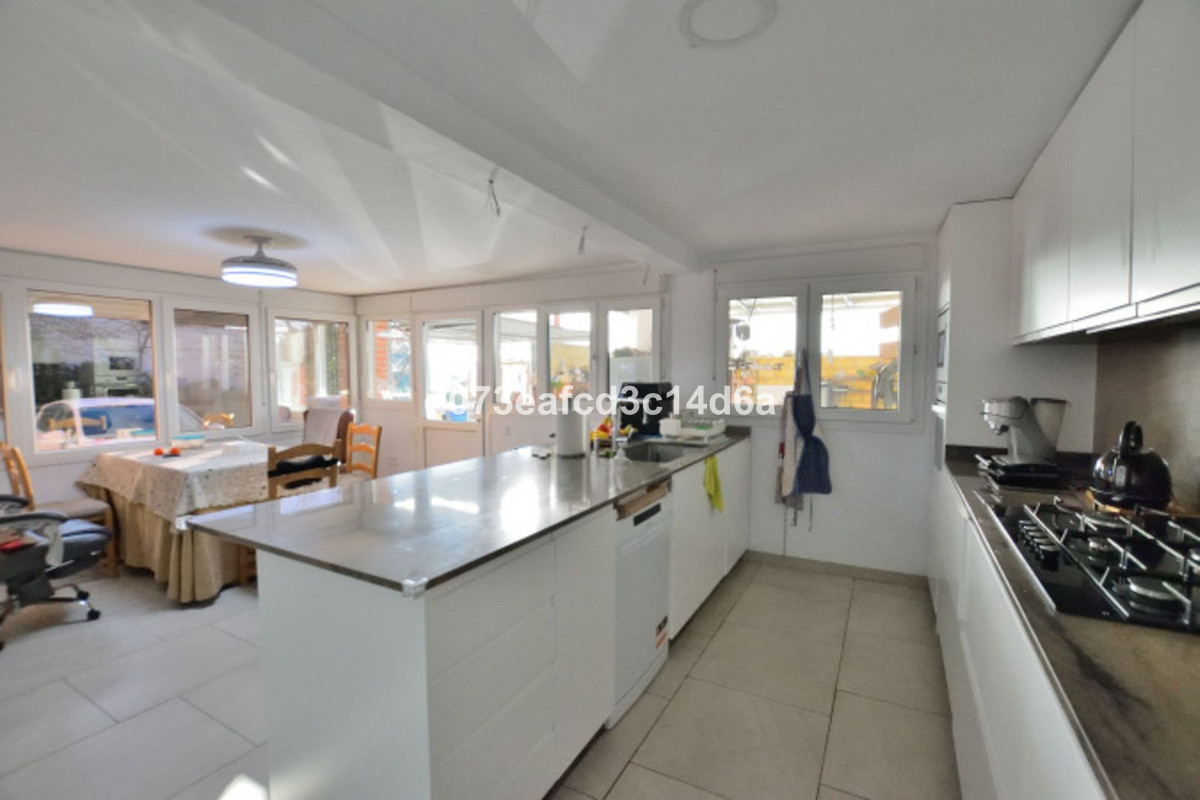 Se vende Finca - Cortijo de 3 dormitorios en Costa Del Sol, Málaga, España