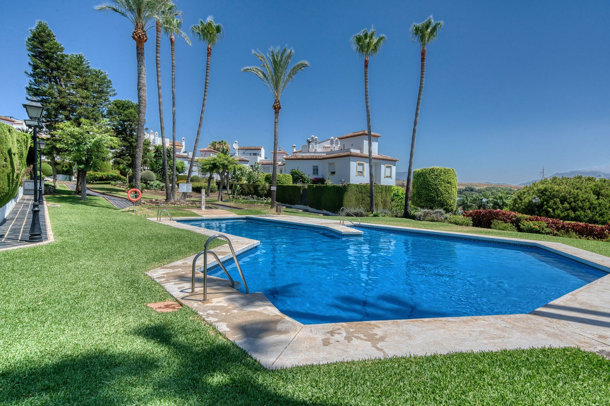 3 Bed Townhouse for sale in Bel Air Costa Del Sol, Málaga, Spain