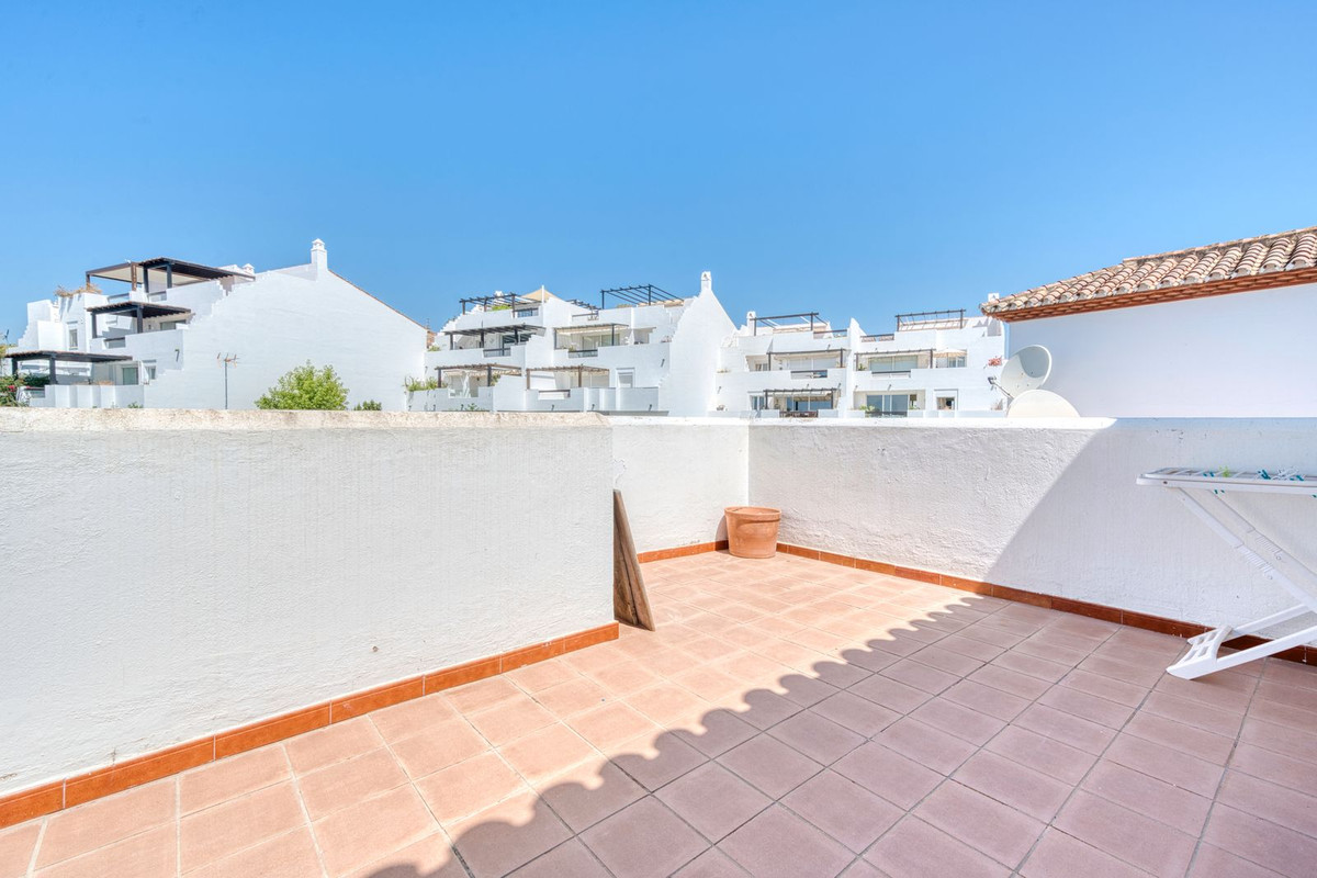 3 Bed Townhouse for sale in Bel Air Costa Del Sol, Málaga, Spain