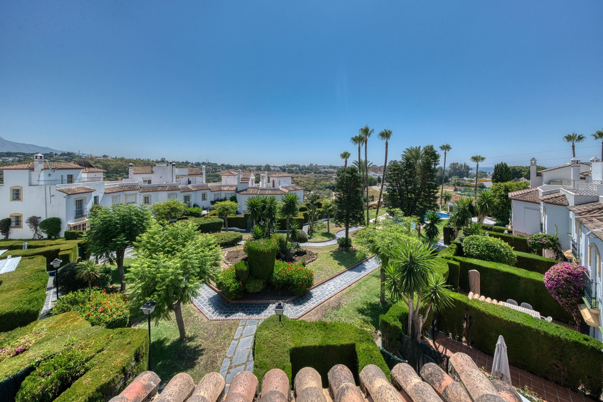 3 Bed Townhouse for sale in Bel Air Costa Del Sol, Málaga, Spain
