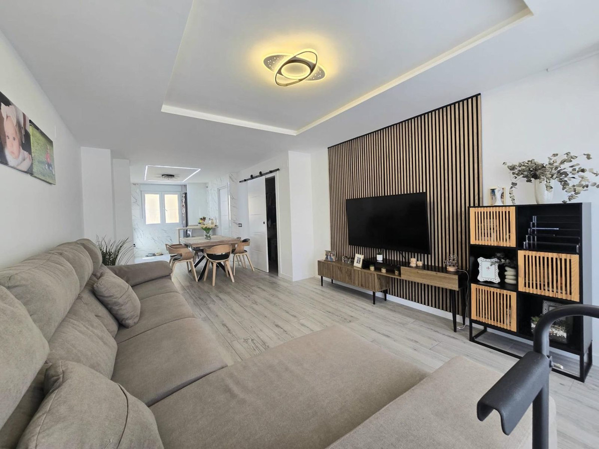 4 Bed Apartment for sale in Málaga Costa Del Sol, Málaga, Spain