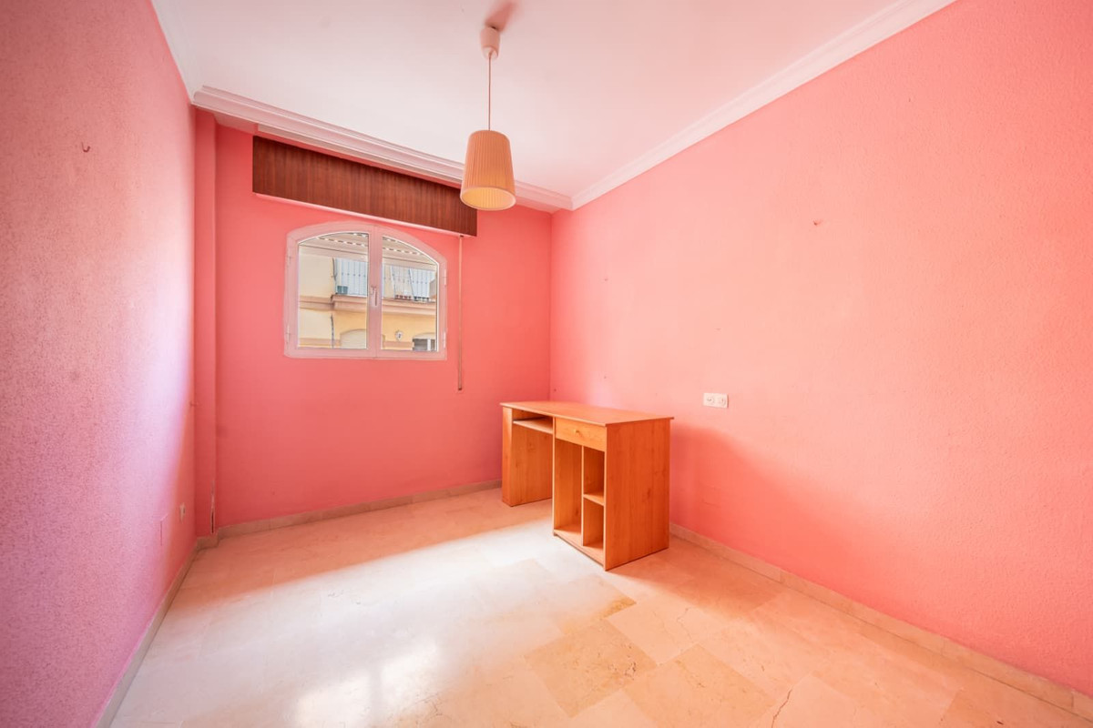 Se vende Apartamento Planta Media de 4 dormitorios en Costa Del Sol, Málaga, España