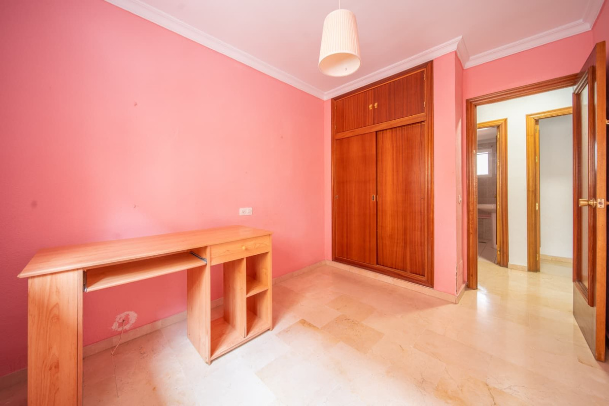 Se vende Apartamento Planta Media de 4 dormitorios en Costa Del Sol, Málaga, España