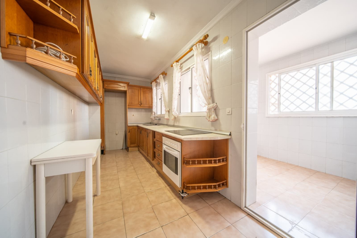 Se vende Apartamento Planta Media de 4 dormitorios en Costa Del Sol, Málaga, España