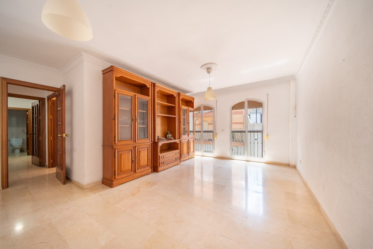 Se vende Apartamento Planta Media de 4 dormitorios en Costa Del Sol, Málaga, España
