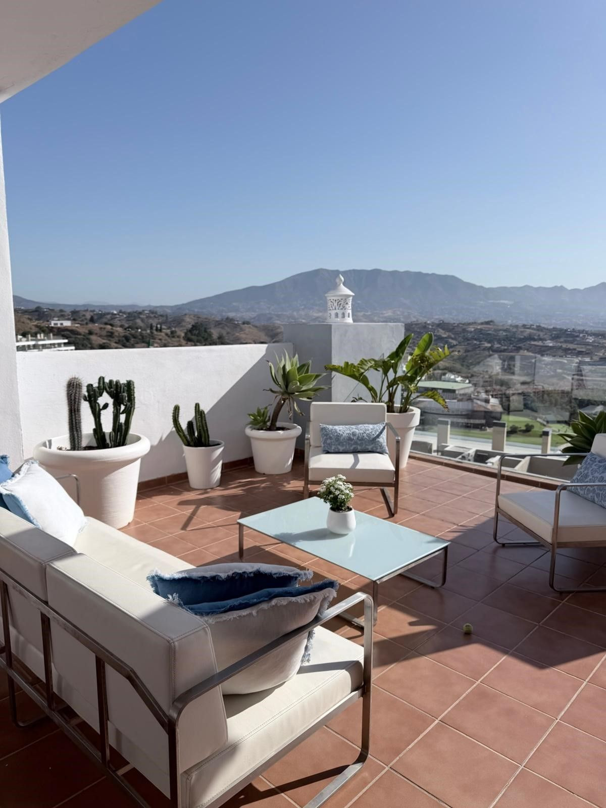 2 Bed Apartment for sale in Calanova Golf Costa Del Sol, Málaga, Spain