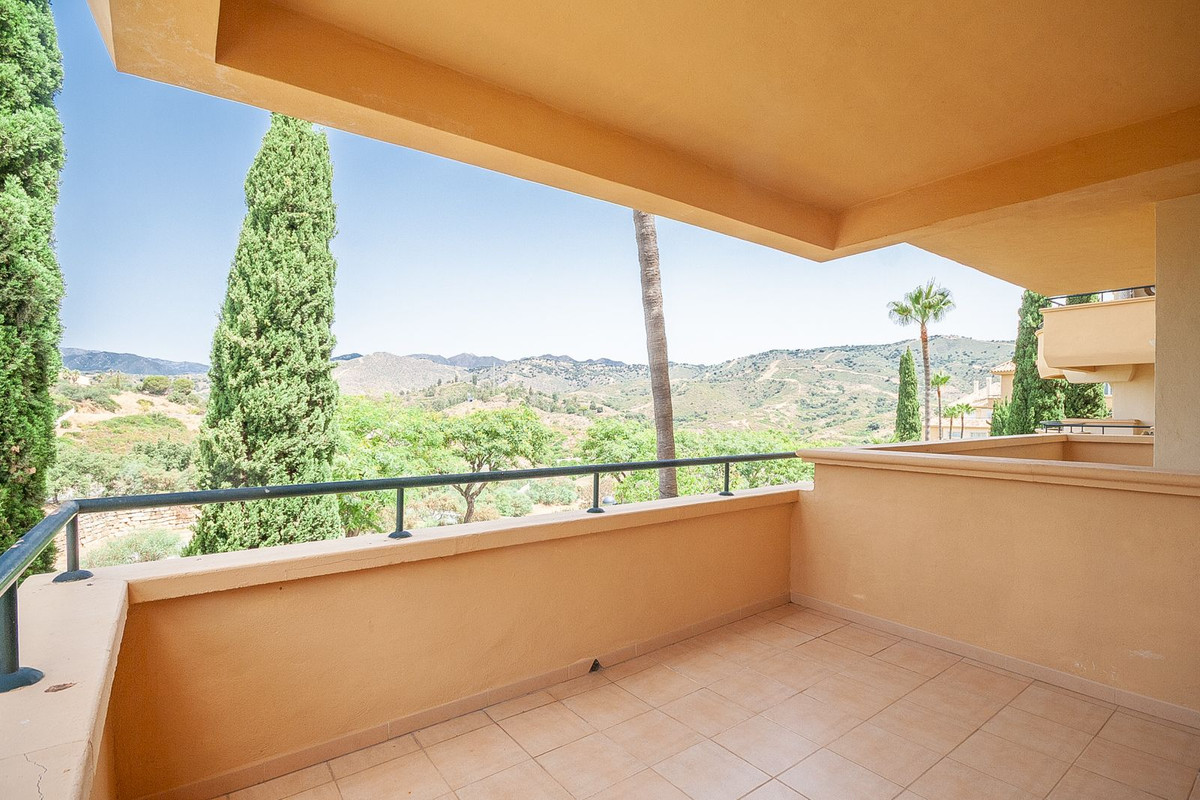 3 Bed Apartment for sale in Elviria Costa Del Sol, Málaga, Spain