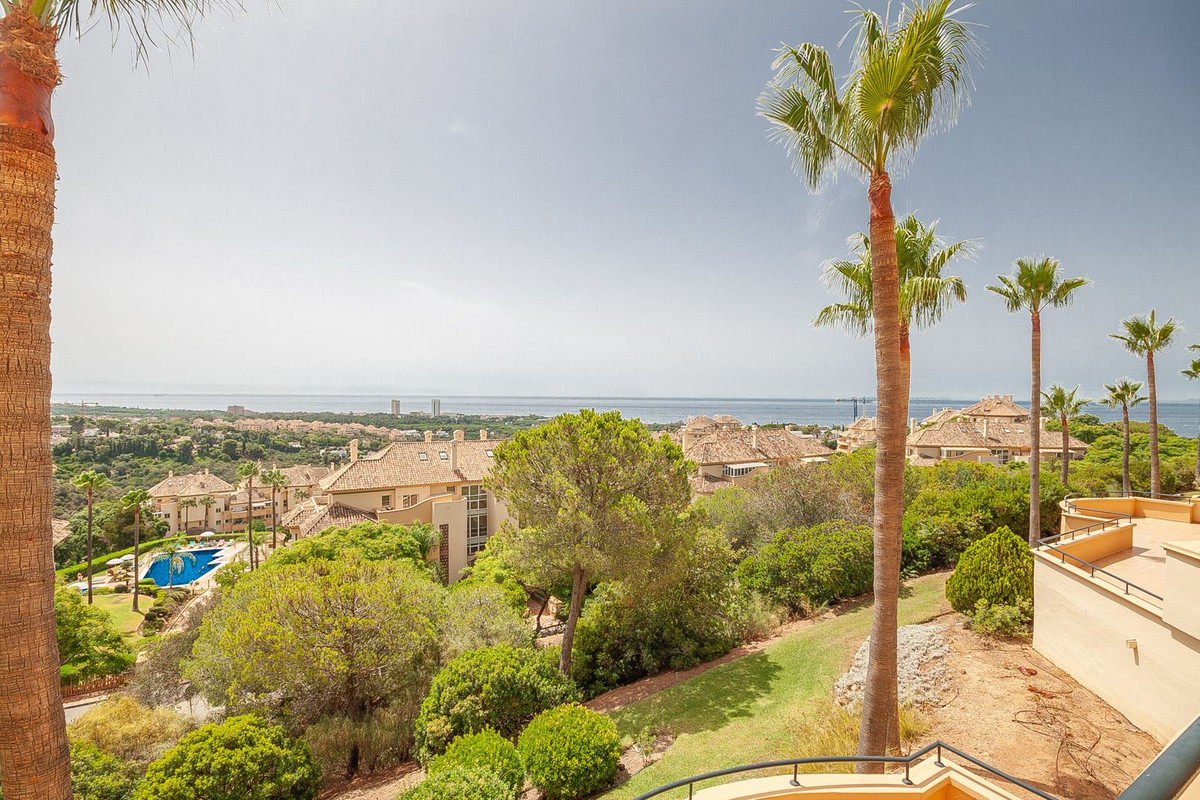 3 Bed Apartment for sale in Elviria Costa Del Sol, Málaga, Spain