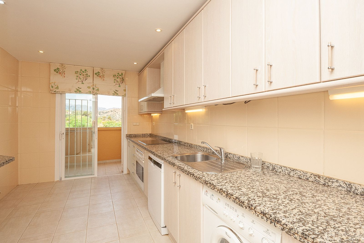 3 Bed Apartment for sale in Elviria Costa Del Sol, Málaga, Spain