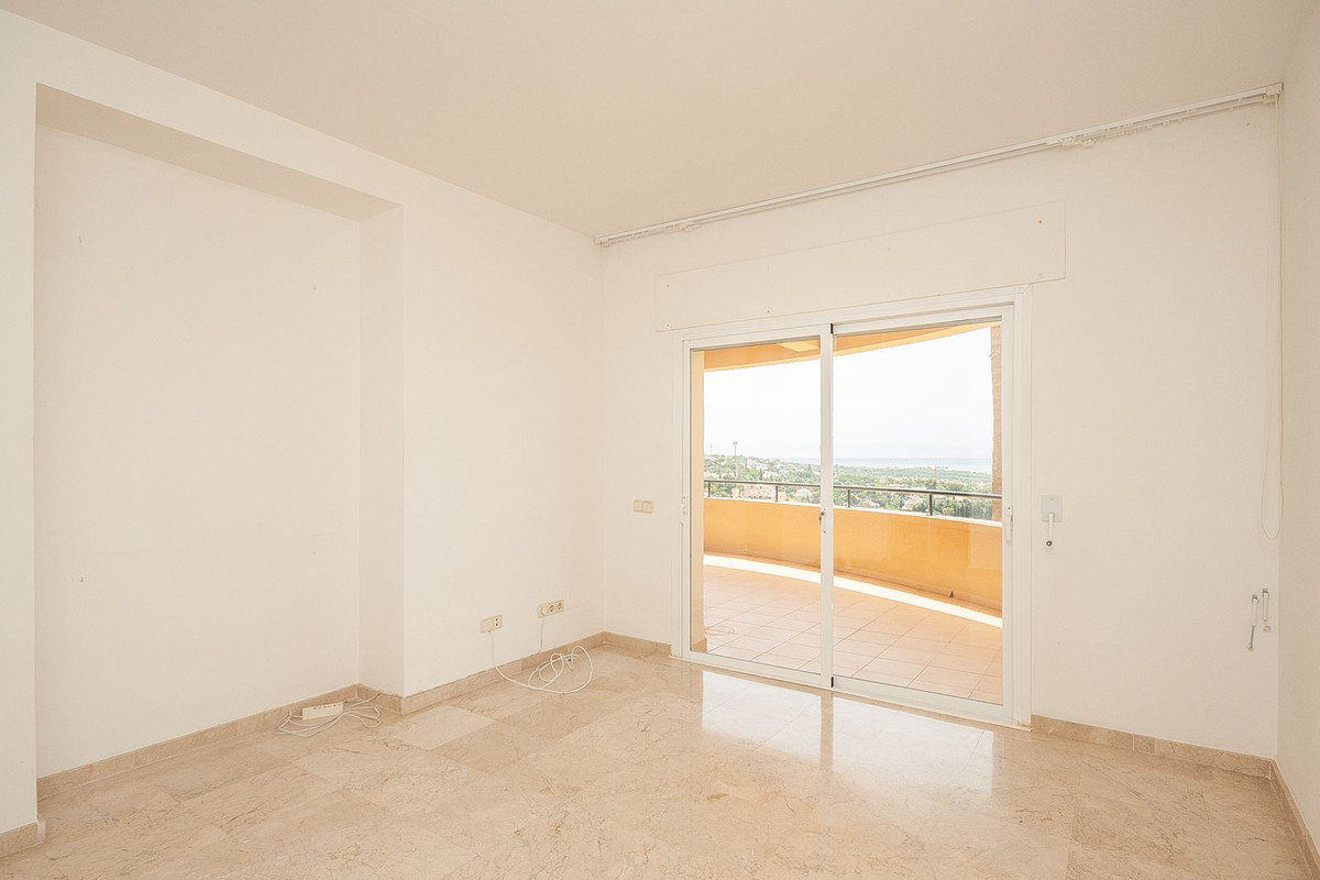 3 Bed Apartment for sale in Elviria Costa Del Sol, Málaga, Spain