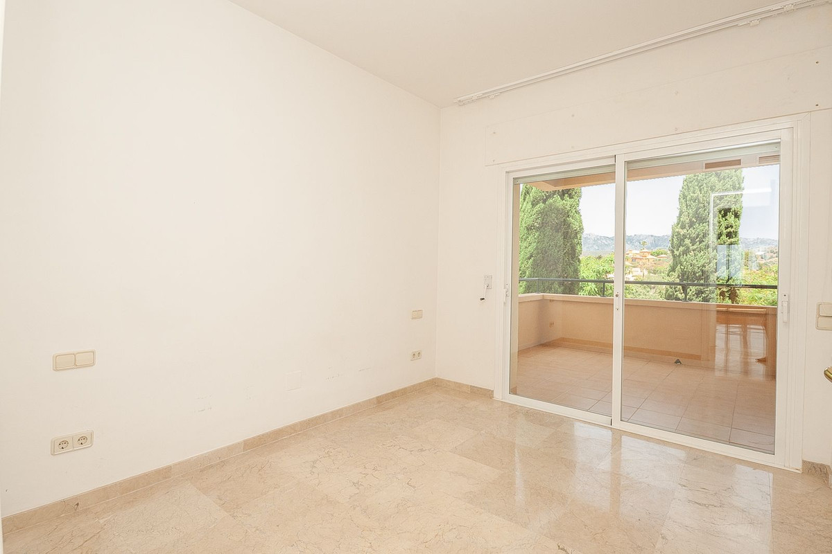 3 Bed Apartment for sale in Elviria Costa Del Sol, Málaga, Spain
