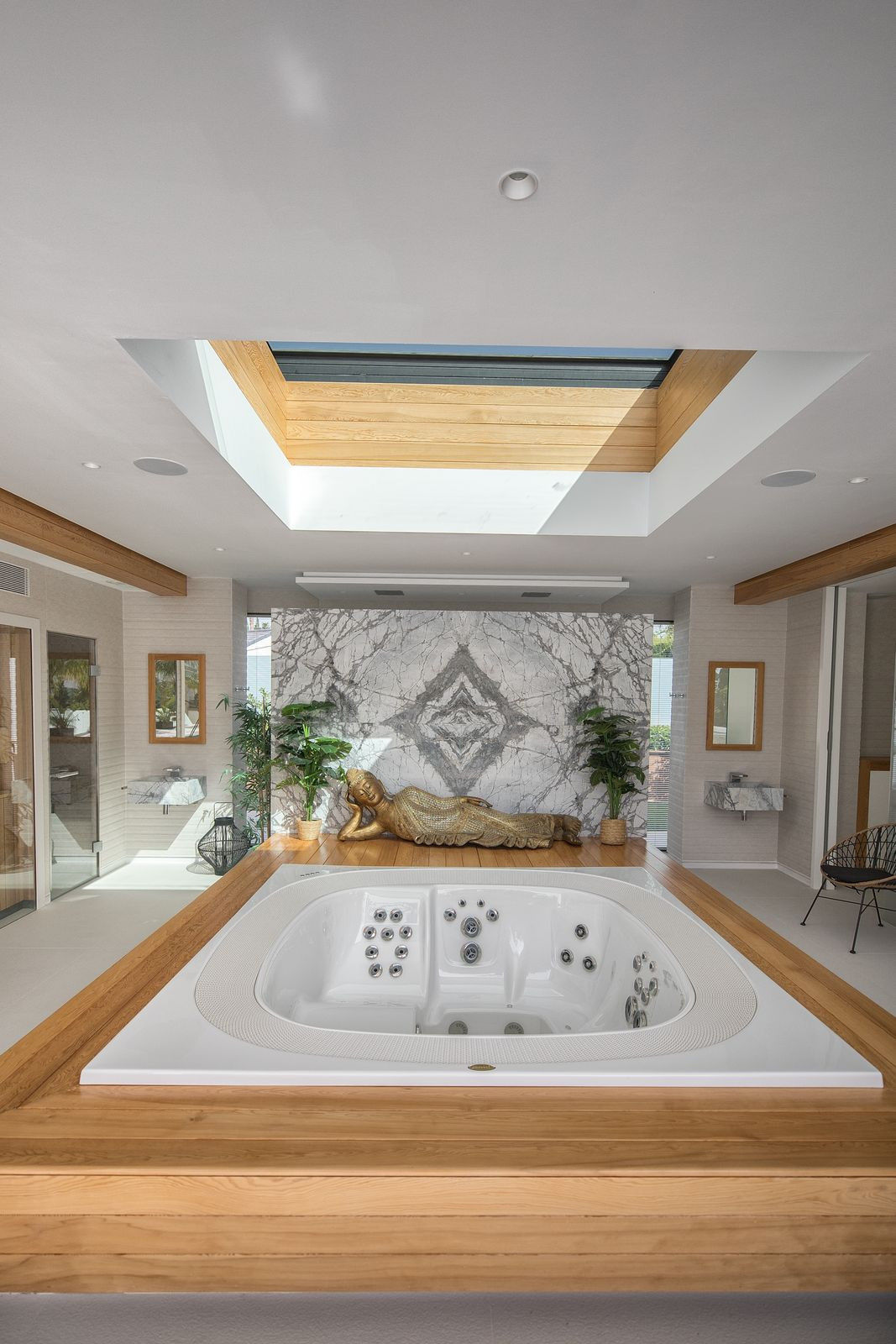 7 Bed Townhouse for sale in El Paraiso Costa Del Sol, Málaga, Spain