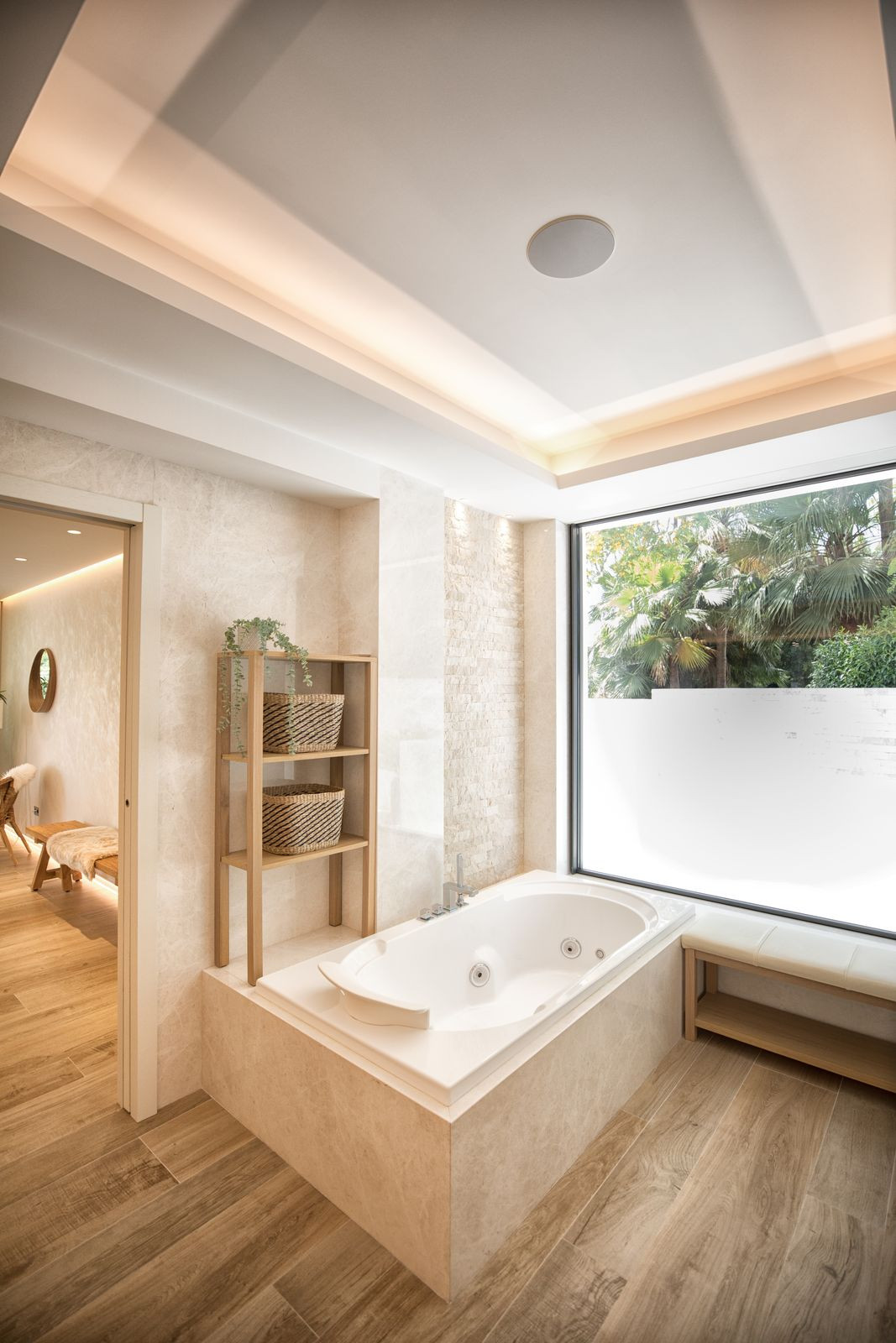 7 Bed Townhouse for sale in El Paraiso Costa Del Sol, Málaga, Spain